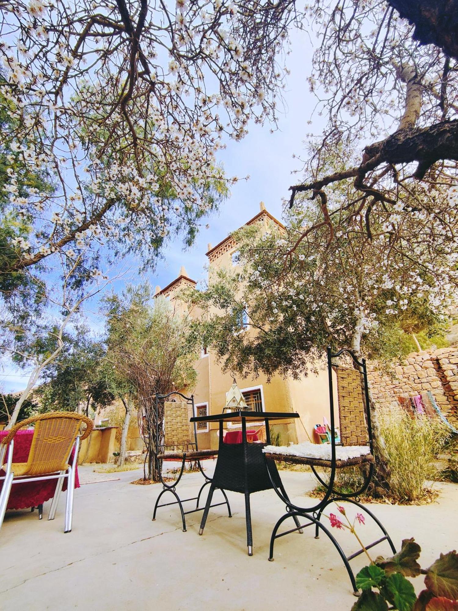 Riad Kasbah Des Roches Akhendachou n'Ait Ouffi Экстерьер фото